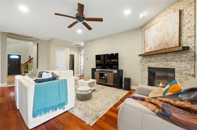 Building Photo - 10900 Sky Rock Dr