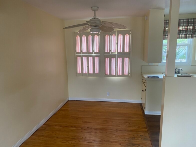 Building Photo - 5808 E Marita St