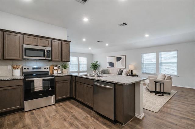 Building Photo - 511 Silo Cir