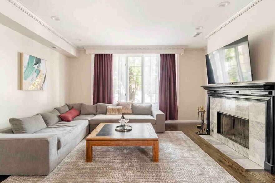 Primary Photo - 1501 W Thomas St