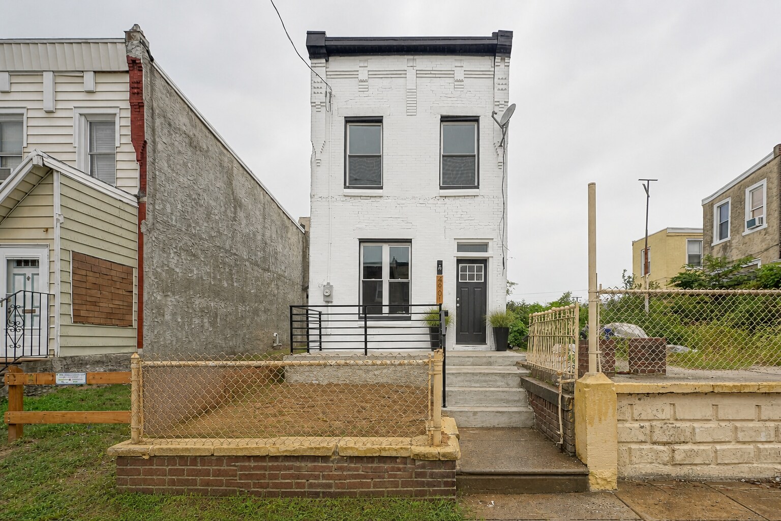 Building Photo - 4901 Saybrook Ave