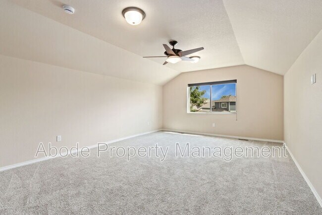 Building Photo - 311 Newaygo Dr