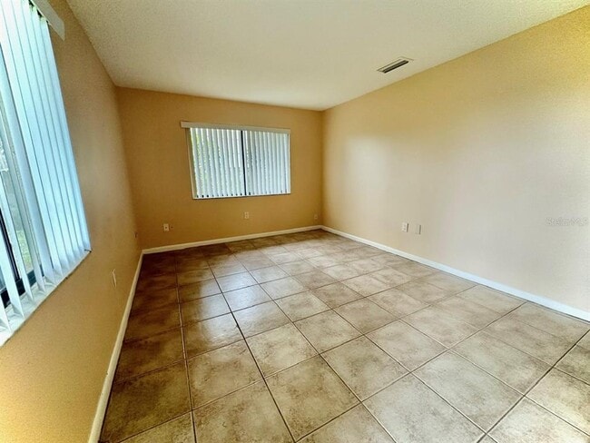 Building Photo - 2390 N Tropical Trail