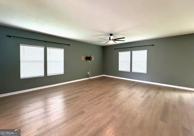 Building Photo - 164 Ashwood Cir