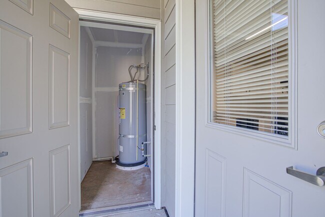 Building Photo - Country Living with Modern Flair: Wake up to the sounds of nature, Live Minutes from Everything