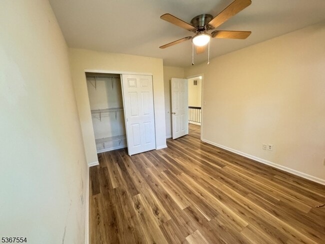 Building Photo - 3606 Cricket Cir