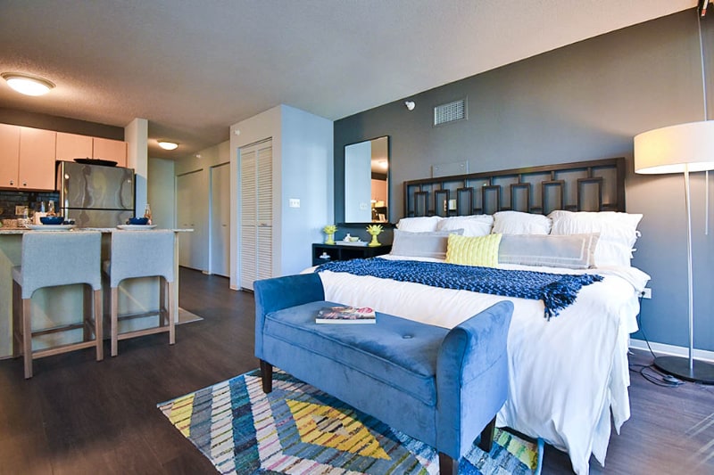 Building Photo - 230 N Columbus Dr