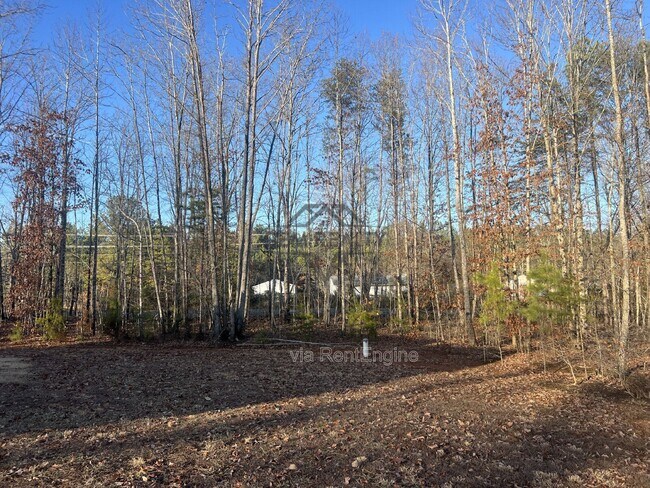 Building Photo - 8326 Quicks Way