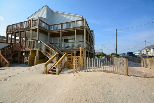 Building Photo - UNBELIEVEABLE VIEWS - Ocean Front OFF SEAS...