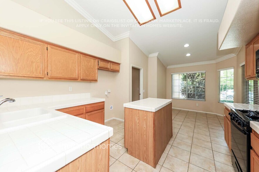 Building Photo - 31289 Ermitage Ln