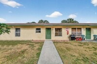 Building Photo - 4817 Serafica Dr