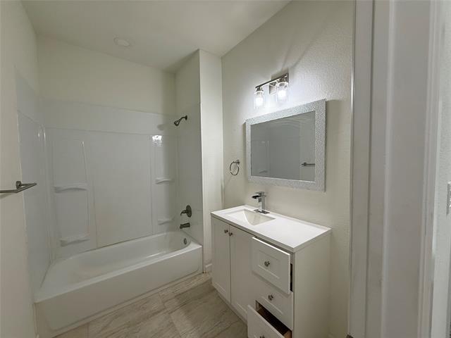 Building Photo - 214 Heritage Ct