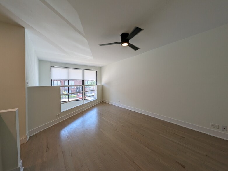 Building Photo - 932 W Grace St