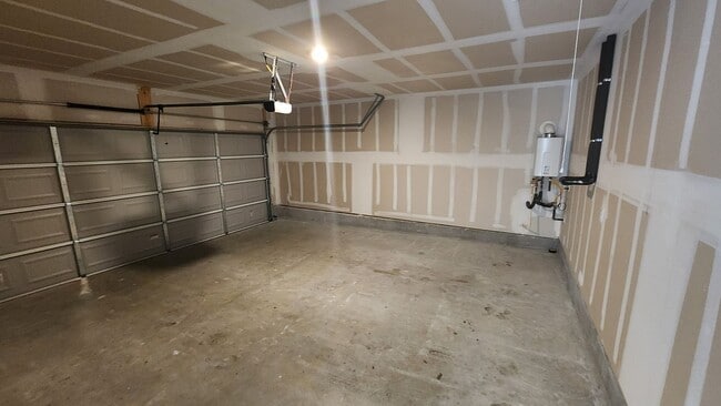 Building Photo - 2815 Charpak Dr