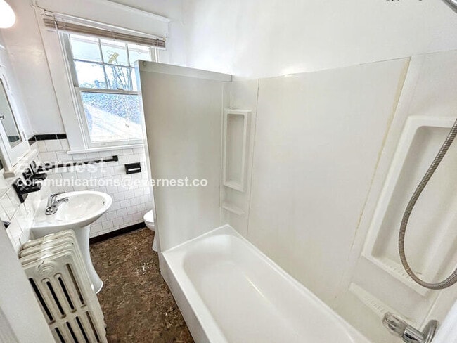 Building Photo - 3114 Barton Ave