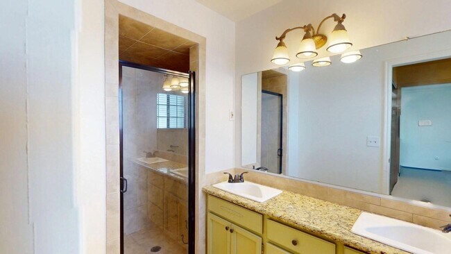 Building Photo - Freshly Updated Gem in Desirable East Side Sandy