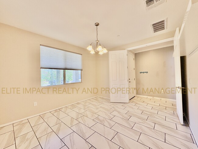 Building Photo - 9731 E Lynx Lk Trl