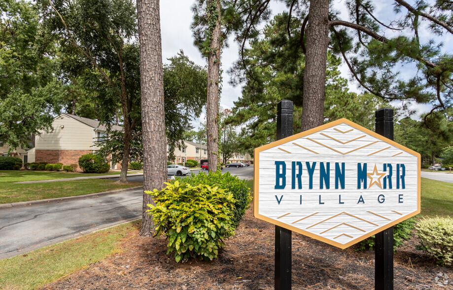 Building Photo - Brynn Marr Village
