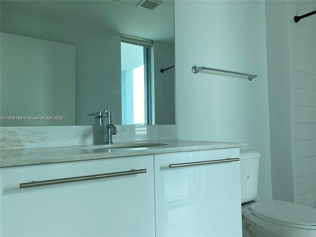 Building Photo - 888 Biscayne Blvd