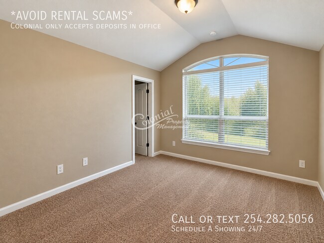 Building Photo - 3200 Wildcatter Dr