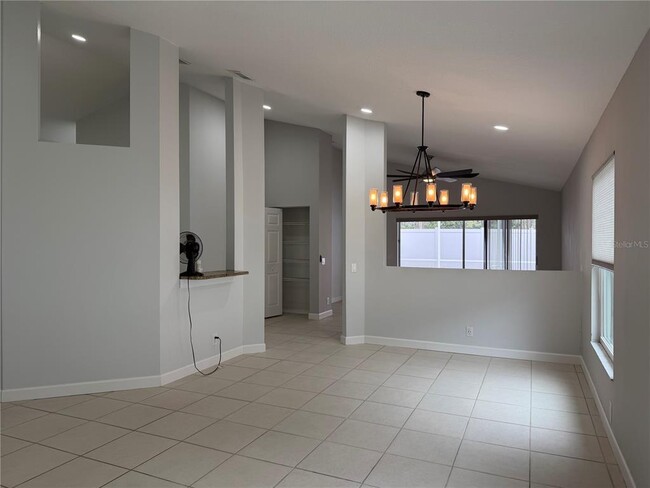 Building Photo - 6409 Golden Leaf Ct