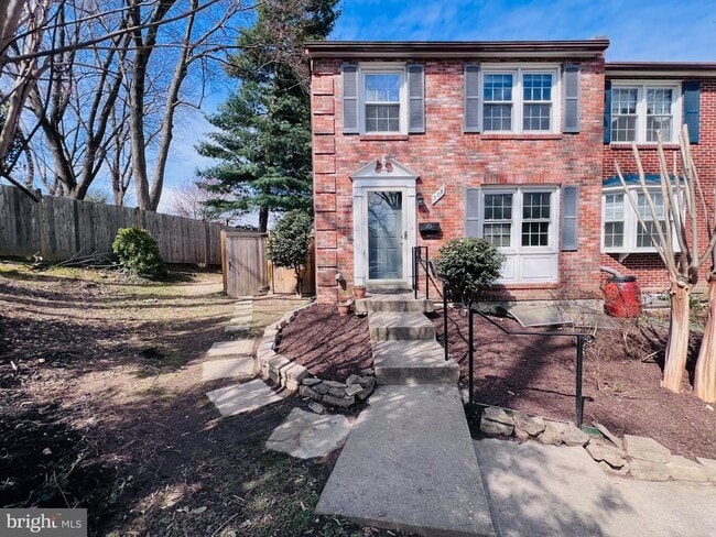 Building Photo - 305 Gundry Dr