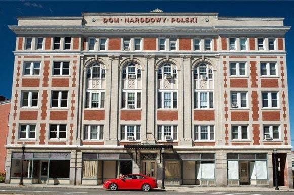 Primary Photo - 144 Cabot St