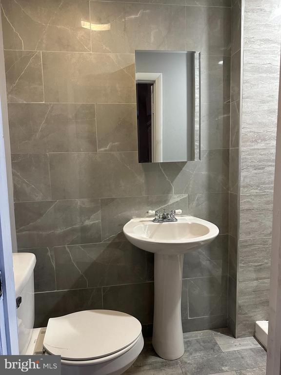 Building Photo - 2812 Emerald St