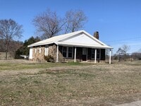 Building Photo - 645 Rock Hollow Rd