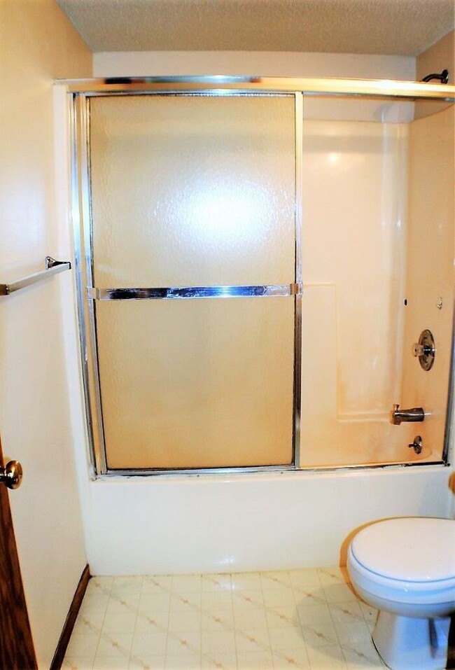 Building Photo - $1,125 | 2 Bedroom, 1 Bathroom 2nd Floor Condo | Pet Friendly* | Available for an August 1st, 202...