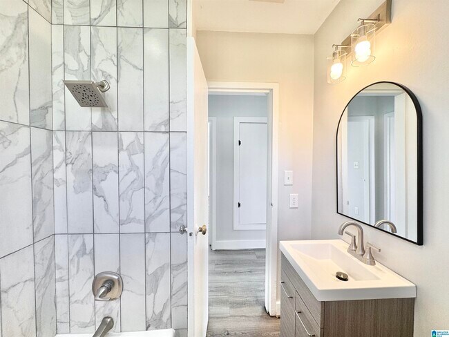 Building Photo - 1640 57th St