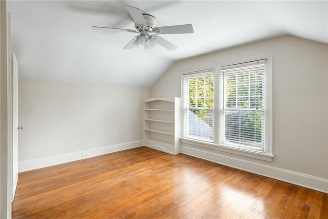 Building Photo - 5450 E Mountain St