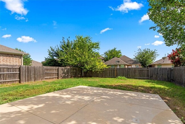 Building Photo - 12021 Pecangate Way