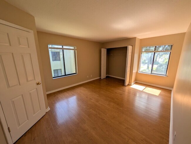 Building Photo - Spacious 2BR Retreat Near Beaches & Dining