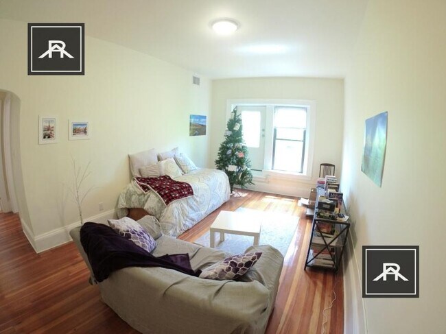 Building Photo - 2 bedroom in Brookline MA 02446