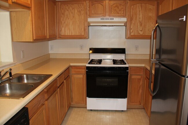 Building Photo - 148 River Walk Ct