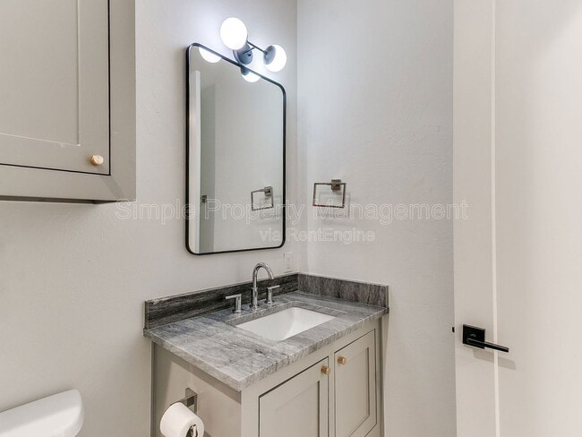 Building Photo - 821 NW 8th St