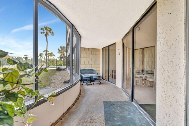 Building Photo - 1357 NE Ocean Blvd