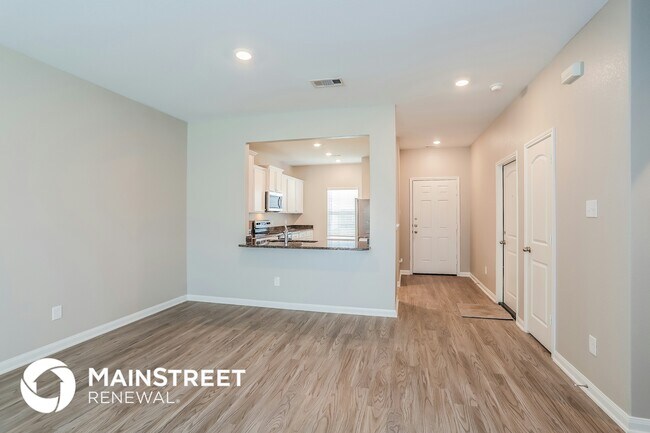 Building Photo - 28049 Irving Dr