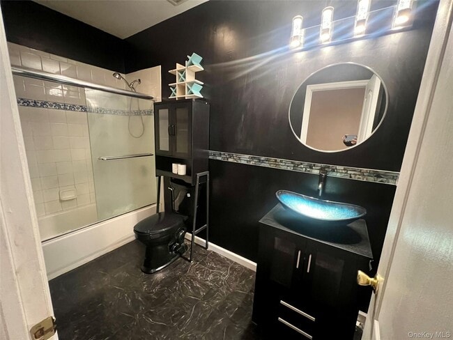 Building Photo - 39 Independence Way