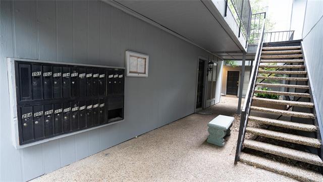 Building Photo - 4020 Holland Ave