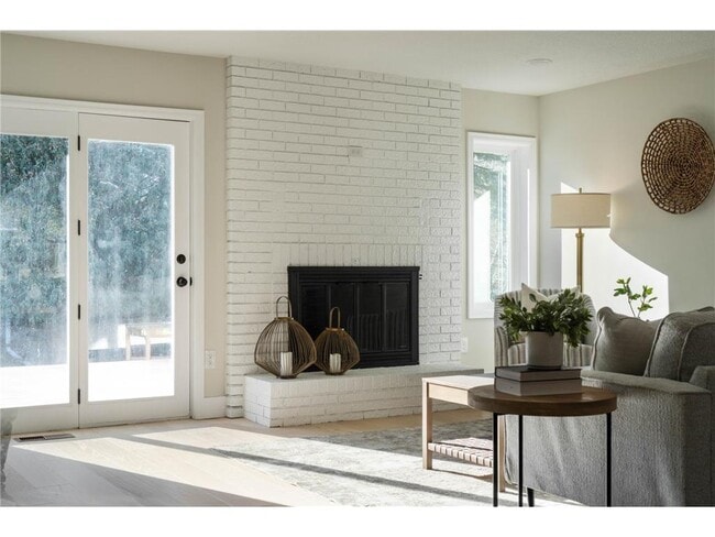 Building Photo - 12215 Westridge Ln