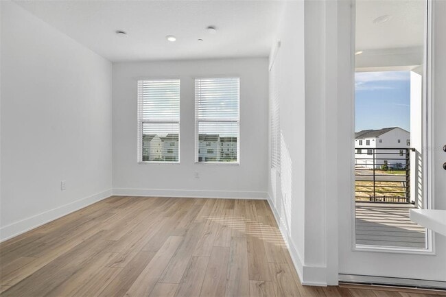 Building Photo - 15399 Hamlin Pk Dr