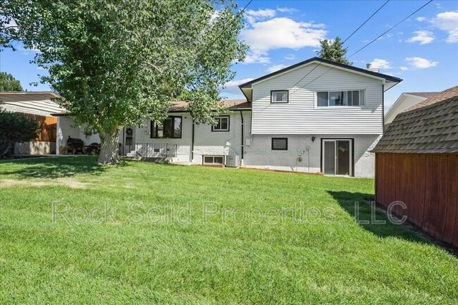 Building Photo - 1039 Melton St