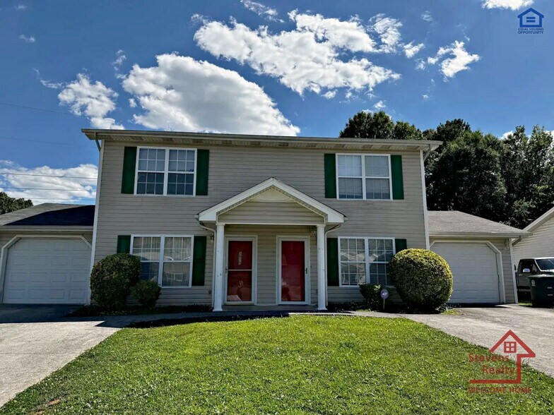 Primary Photo - 3947 Webb Oaks Ct