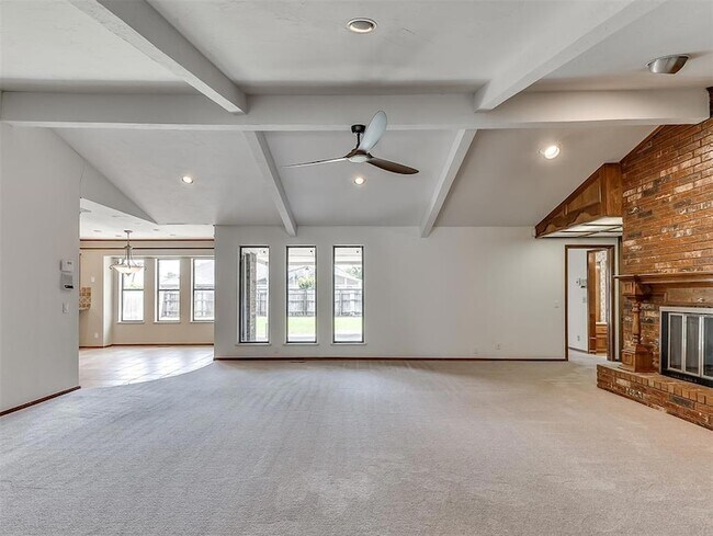 Building Photo - 12414 S Villa Ave