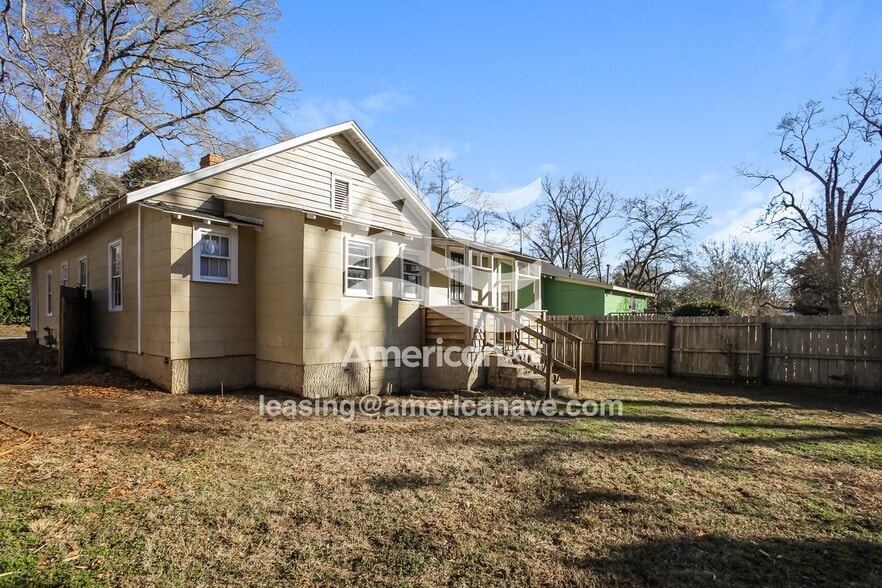 Building Photo - 1409 Highland Ave