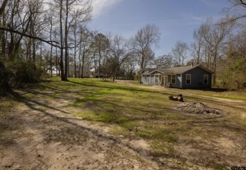 Building Photo - 10607 FM 2767