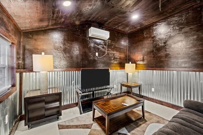 Building Photo - 2823 Avenue Q