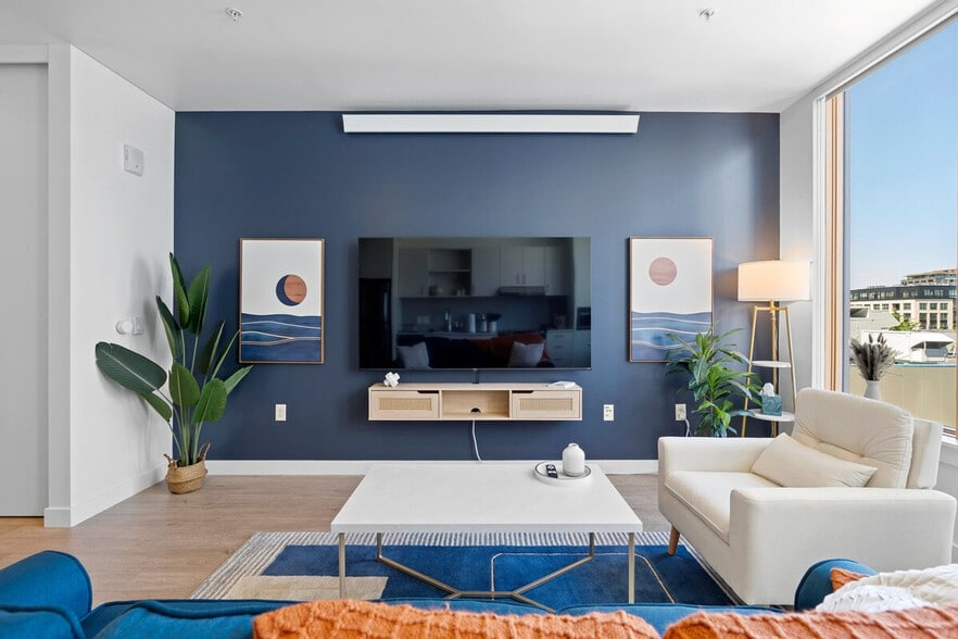 Building Photo - 1315 NW 19th Ave